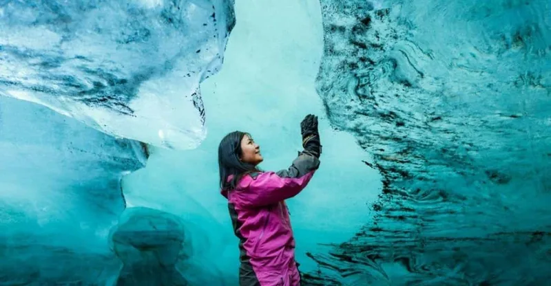 Reykjavík: Langjökull Glacier Snowmobile Tour with Ice Cave — snowmobile tour in Reykjavik